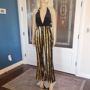 VOILA JUMPSUIT SZ Sm NWT